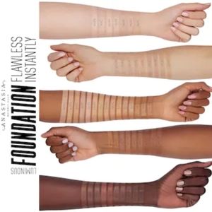 NEW Anastasia Beverly Hills Luminous Foundation
